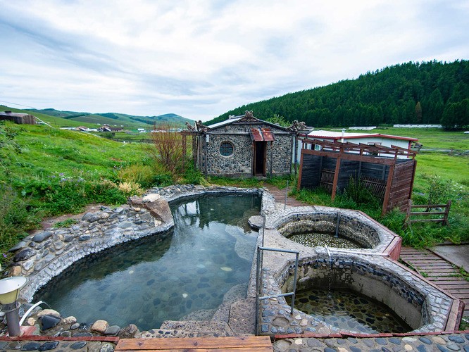 Tsenher hot springs