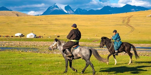 Horse riding in Mongolia, Private tours mongolia, Group tours mongolia, 17 day tours mongolia, Mongolia Group tours 2026