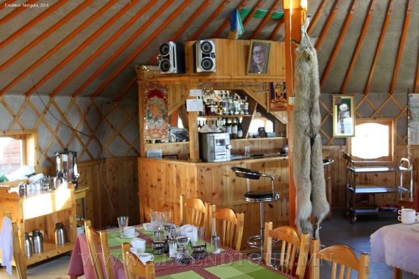 Photography tours mongolia, Private tours mongolia,Maikhan Tolgoi, Short tours and day tours mongolia, 1 day tours mongolia, Gobi tours mongolia, Eagle Hunters tours mongolia, Mongolia tours in August, Mongolia tours in September