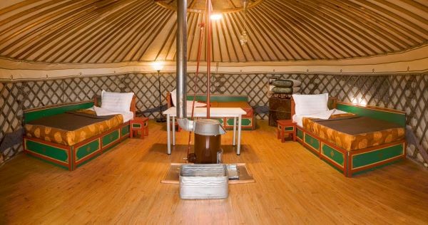 Mongol Nomadic camp, Central Mongolia tours mongolia, Gobi tours mongolia, Eagle Hunters tours mongolia, Mongolia tours in August, Mongolia tours in September