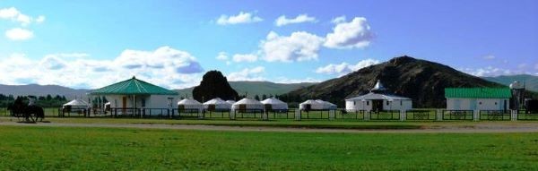 Taikhar camp, Central Mongolia tours mongolia