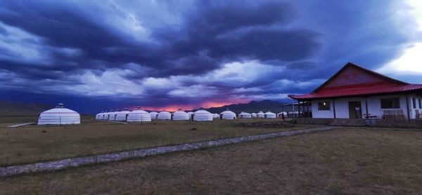 Talbiun Camp, Central Mongolia tours mongolia, Photography tours mongolia, Private tours mongolia, Group tours mongolia, Family friendly tours mongolia, Central mongolia