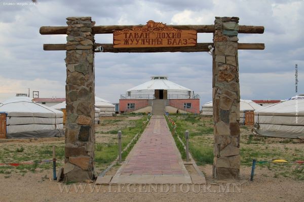 Tavan Dohio camp, Southern Mongolia tours mongolia, Gobi tours mongolia, Gobi tours mongolia, Eagle Hunters tours mongolia, Mongolia tours in August, Mongolia tours in September