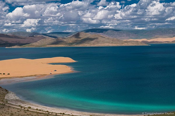 Ulaagchin Khar Lake, Western Mongolia tours mongolia